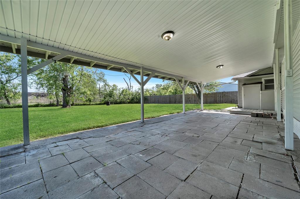 7506 Bluebonnet Street, Pearland, Texas image 30