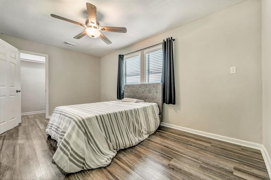 7506 Bluebonnet Street, Pearland, Texas image 20