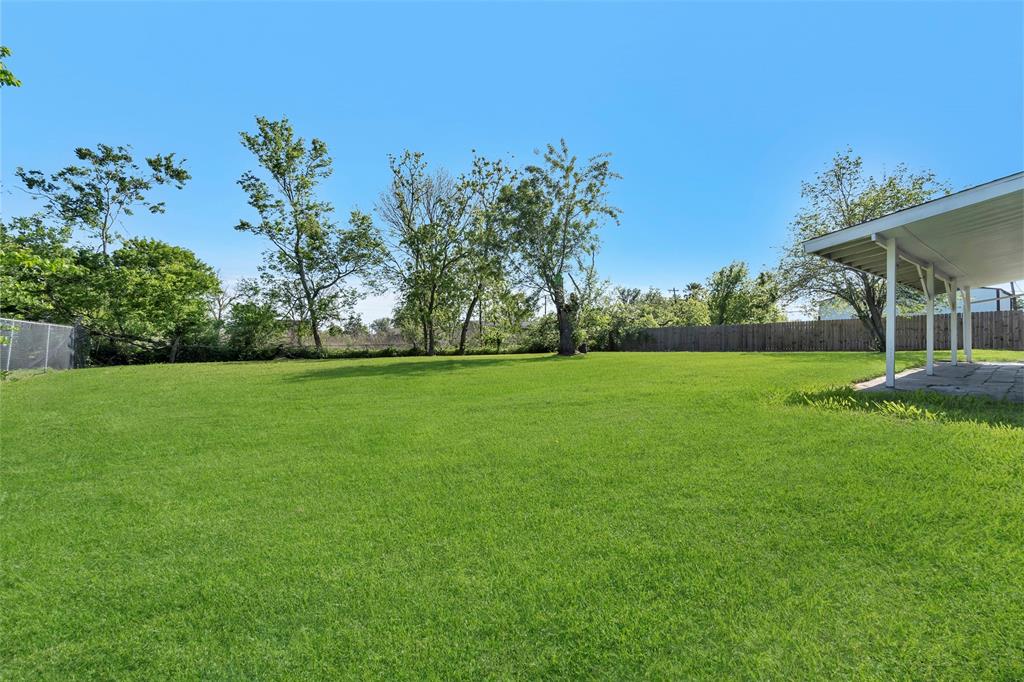 7506 Bluebonnet Street, Pearland, Texas image 36