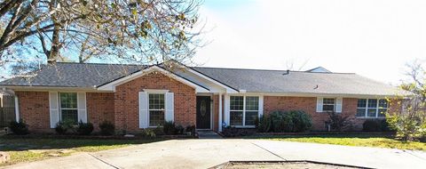 A home in Seabrook