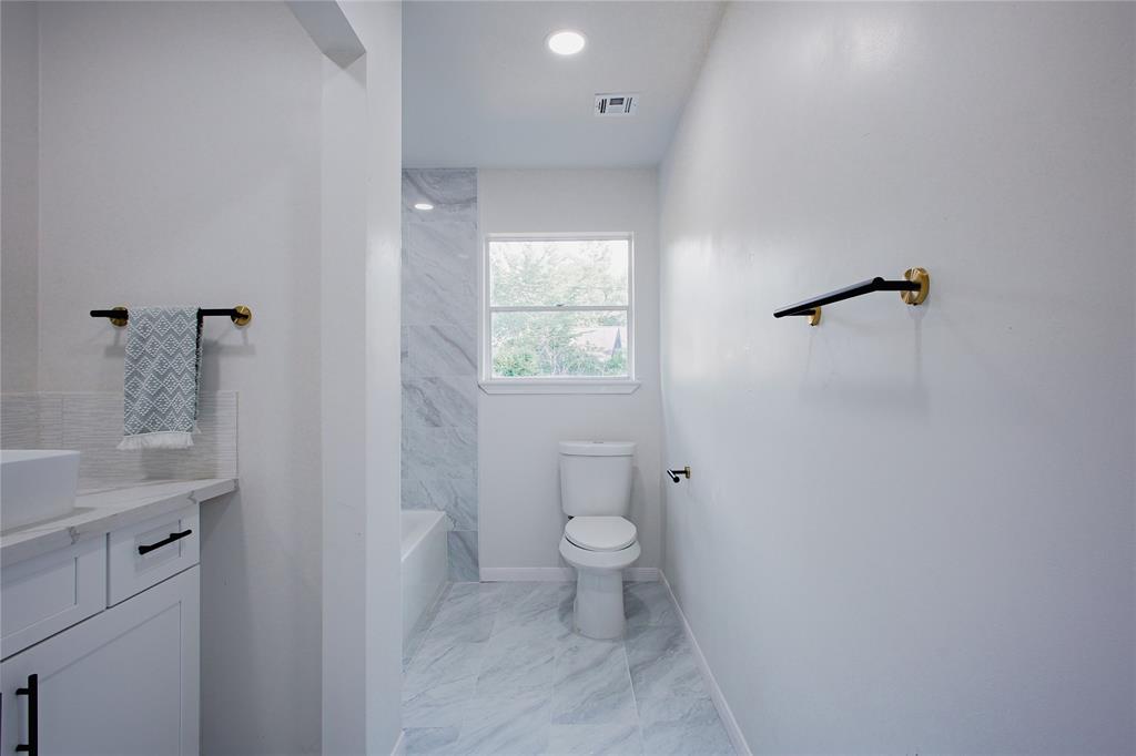 1719 Wagon Gap Trail, Houston, Texas image 39