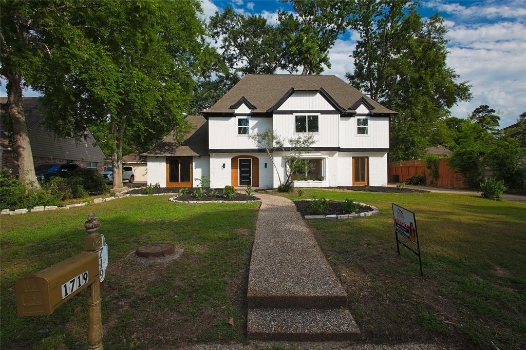 1719 Wagon Gap Trail, Houston, Texas image 2
