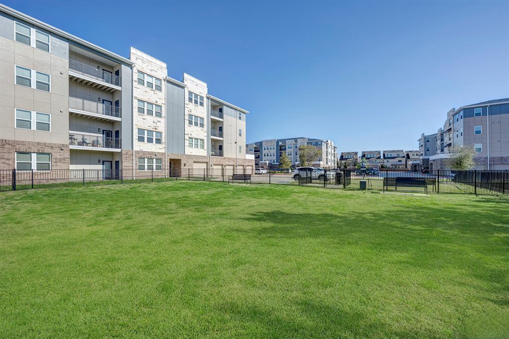 6804 Westview Drive #2206, Houston, Texas image 31