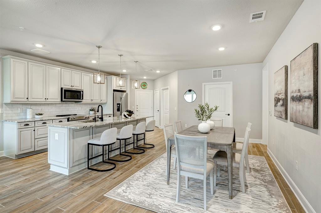 6804 Westview Drive #2206, Houston, Texas image 3