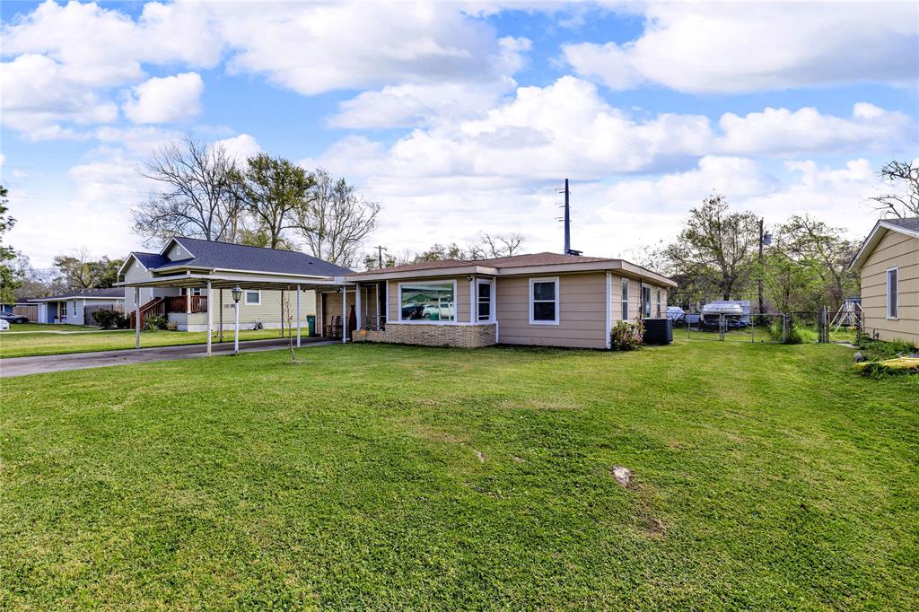 1413 Merry Lane, La Marque, Texas image 1