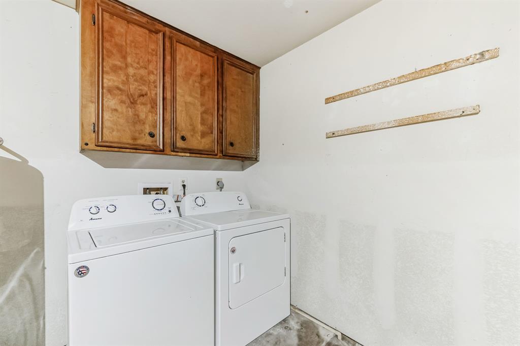 208 Driftwood Street, League City, Texas image 25