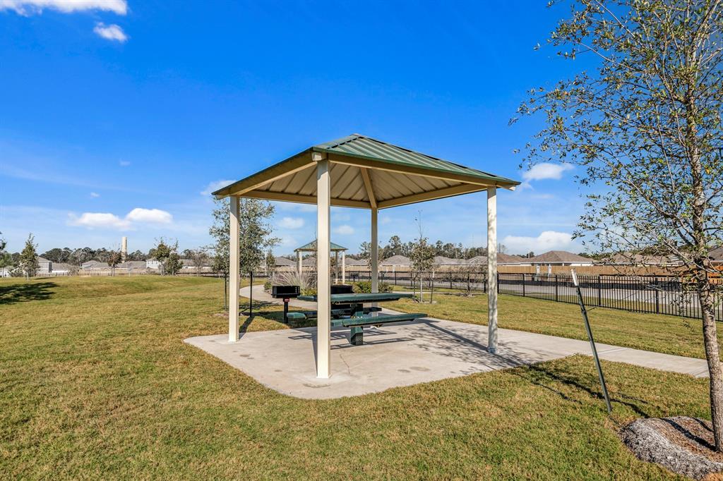 16437 Blossom Grove Drive, Conroe, Texas image 19