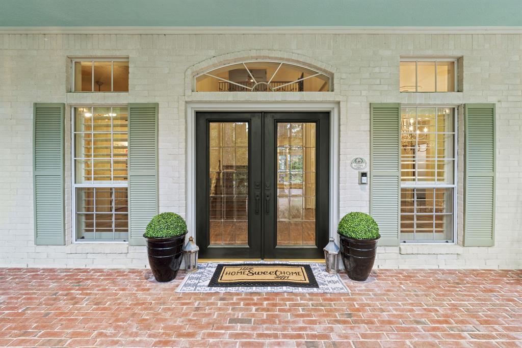 26 Taylor Point Drive