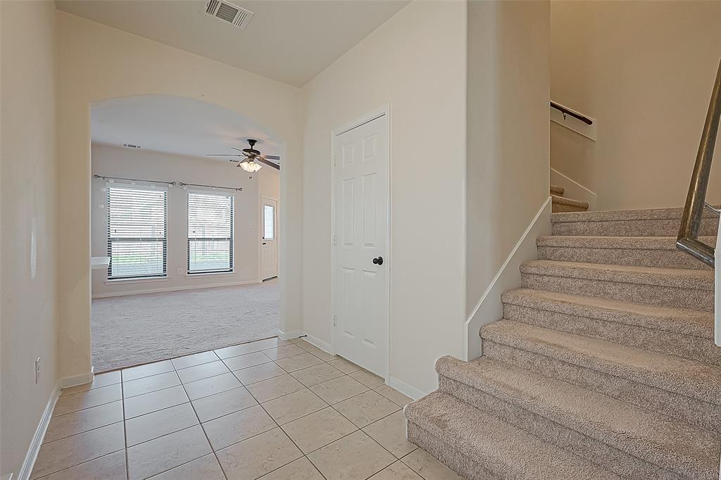 6706 Honey Harvest Lane, Houston, Texas image 3