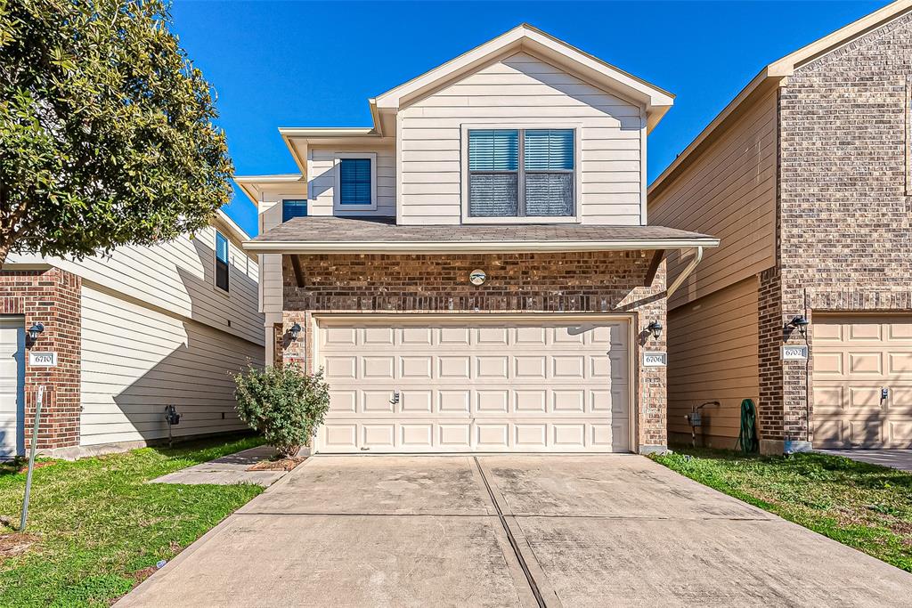 6706 Honey Harvest Lane, Houston, Texas image 1