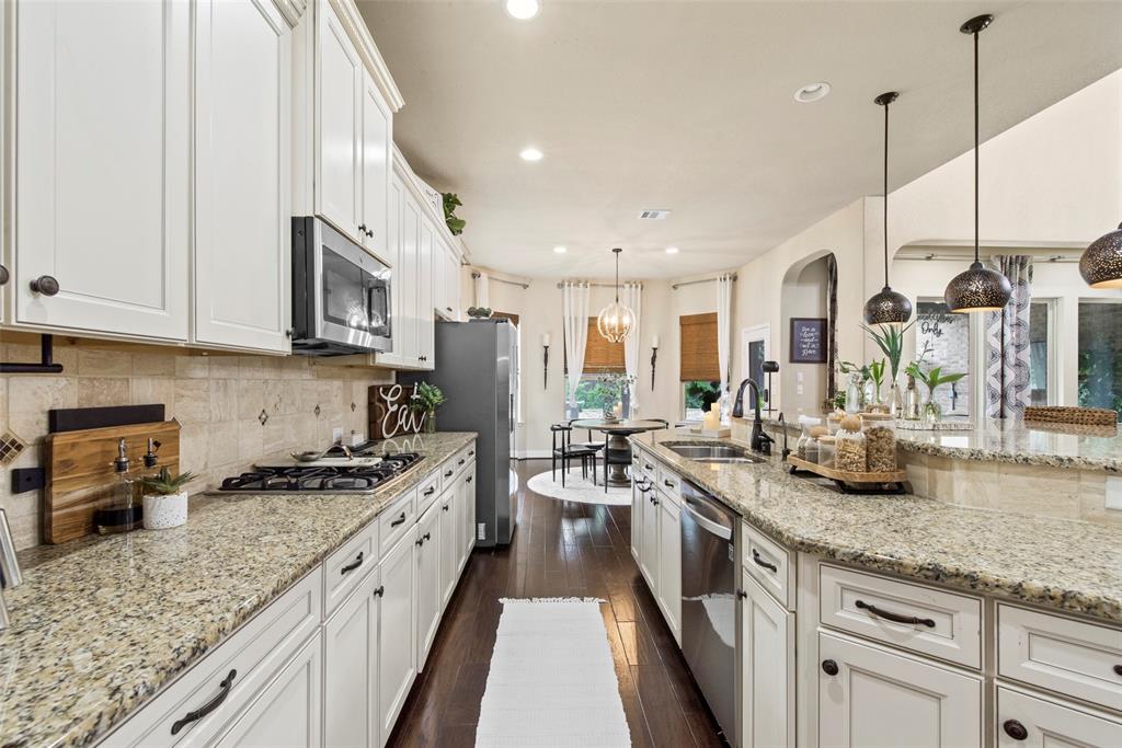 51 Tioga Place, Tomball, Texas image 16