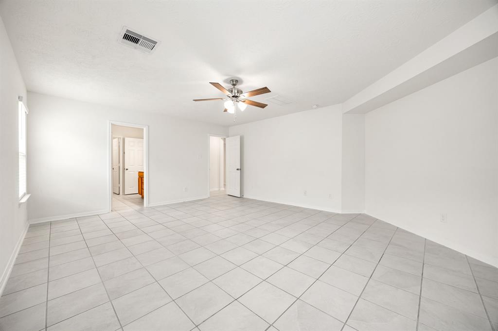 539 Broken Boulder Street, Magnolia, Texas image 8
