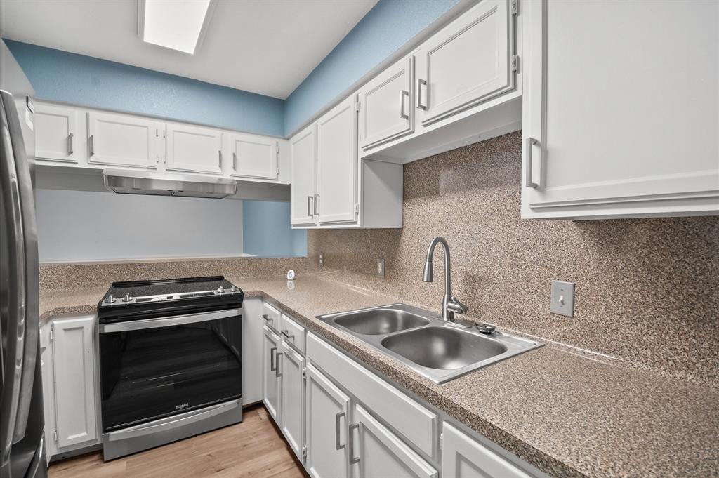 2501 Gulf Freeway Unit 5 A Fwy, Dickinson, Texas image 7