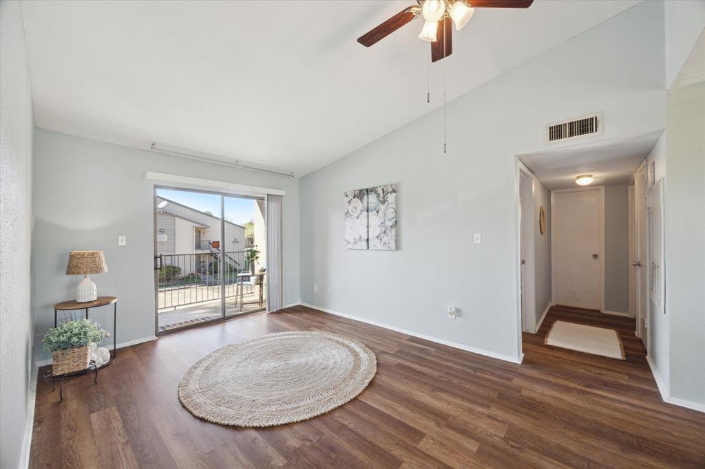 3300 Pebblebrook Drive #6, Seabrook, Texas image 6