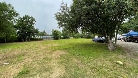 Vacant Land For Sale - 17501 County Road 116<br/> Pearland, TX 77584