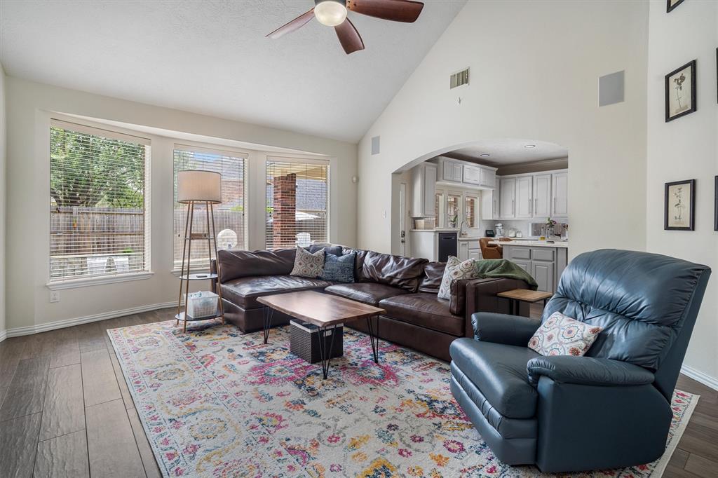 112 Grand Creek Drive, League City, Texas image 8