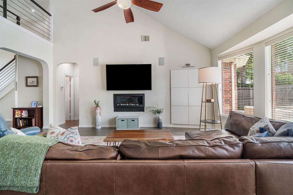 112 Grand Creek Drive, League City, Texas image 9