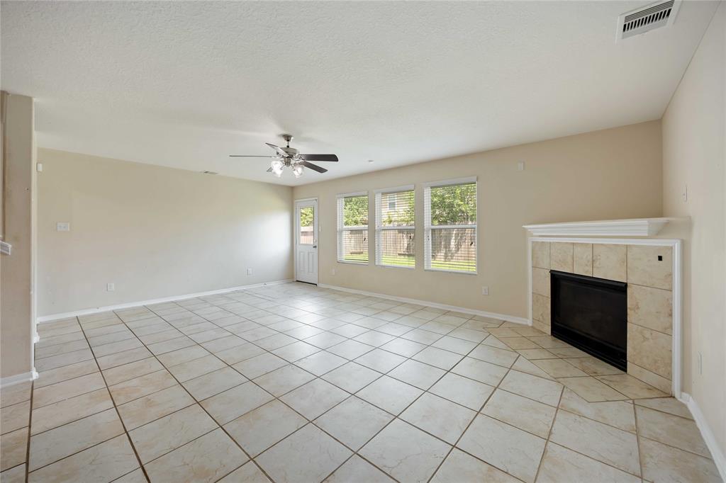 9939 Chimney Swift Lane, Conroe, Texas image 9