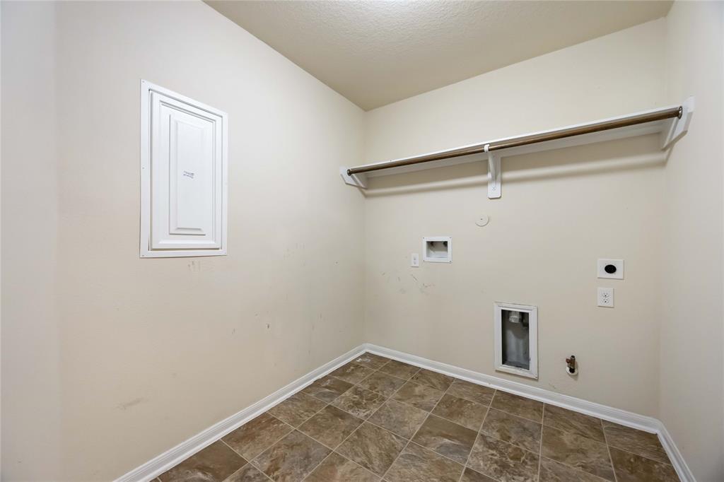 9939 Chimney Swift Lane, Conroe, Texas image 17