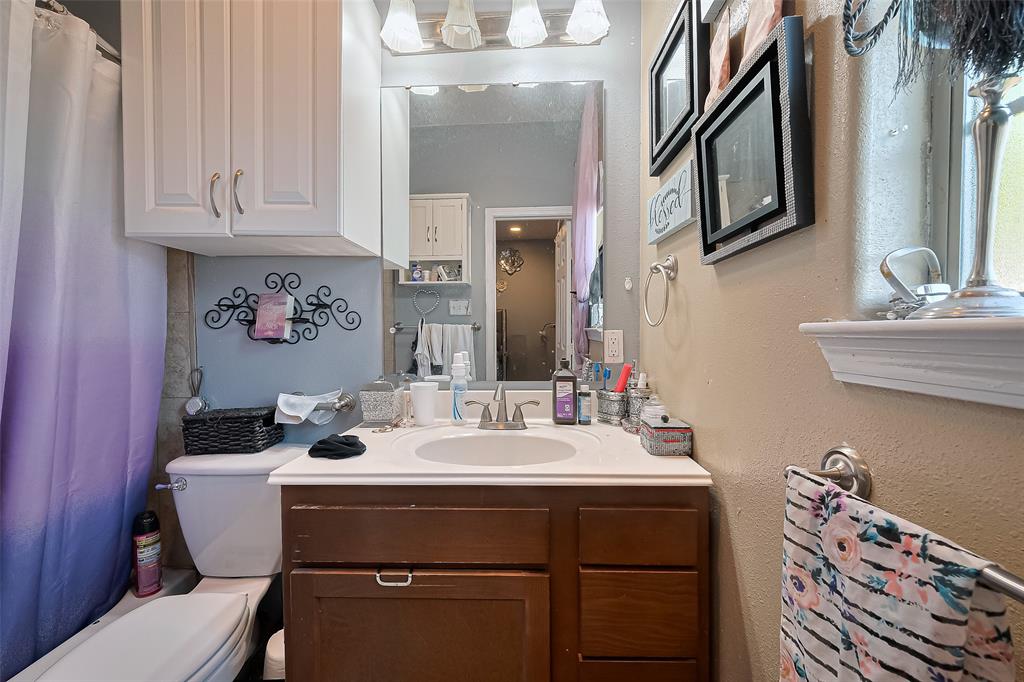 213 W Murrill Street, Baytown, Texas image 12