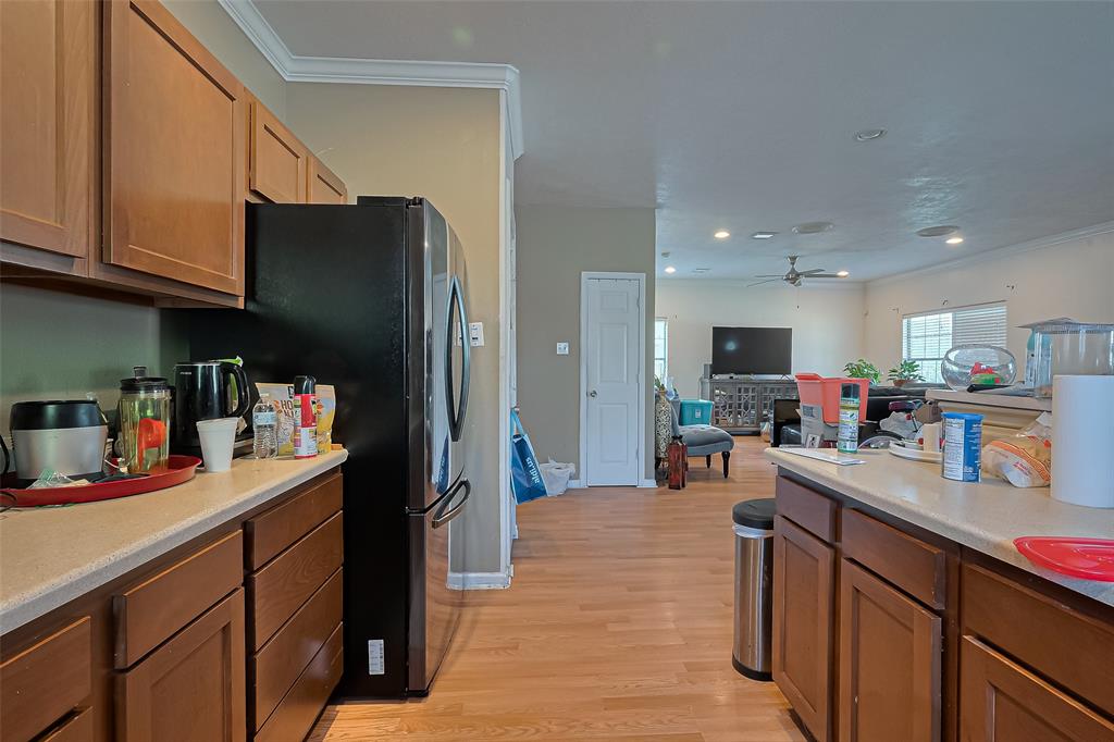 213 W Murrill Street, Baytown, Texas image 8