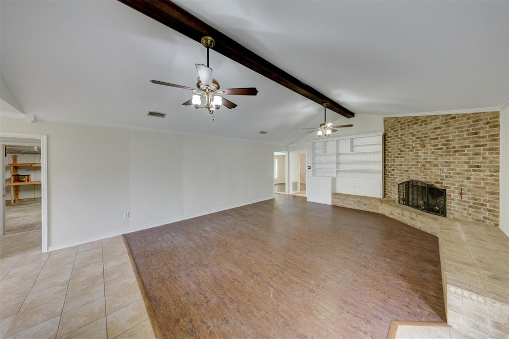 111 Sleepy Hollow Drive, Lake Jackson, Texas image 12