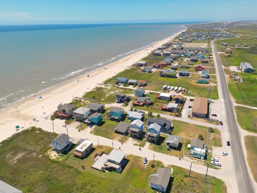 000 Yucca Avenue, Surfside Beach, Texas image 4