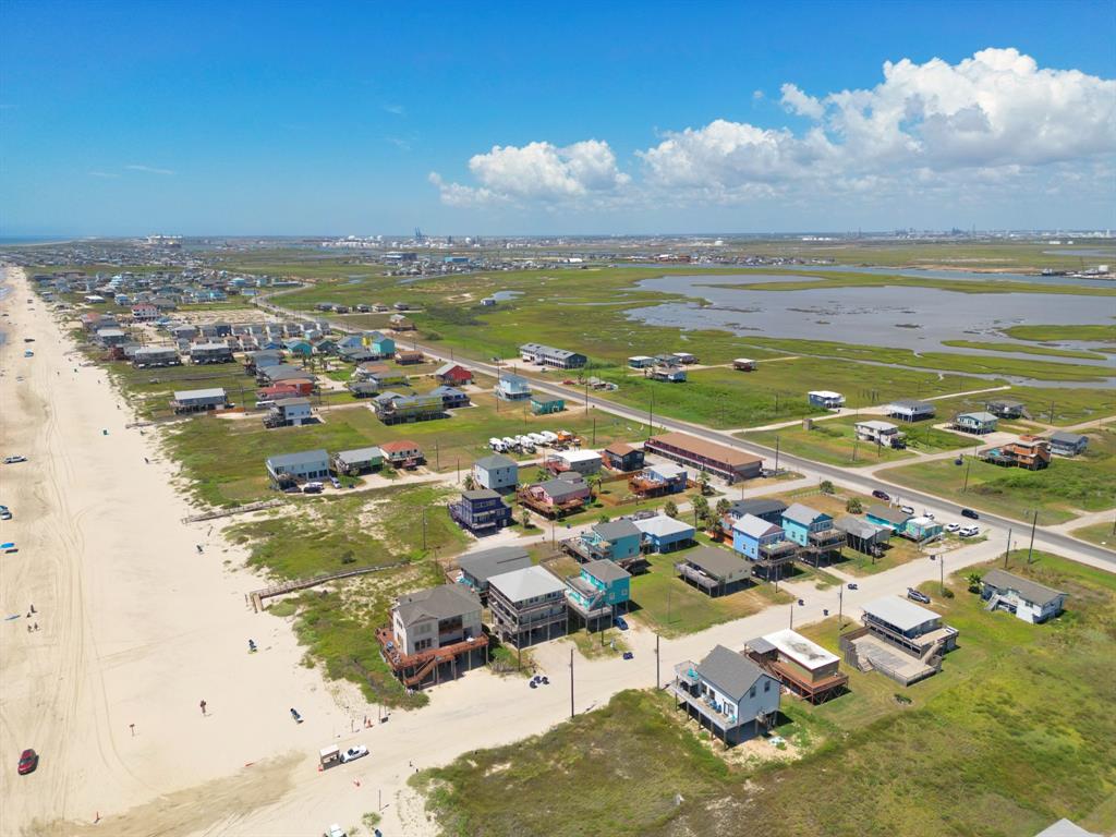 000 Yucca Avenue, Surfside Beach, Texas image 8