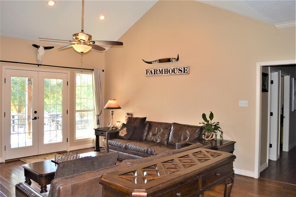 1814 Oakdale Loop, Livingston, Texas image 16