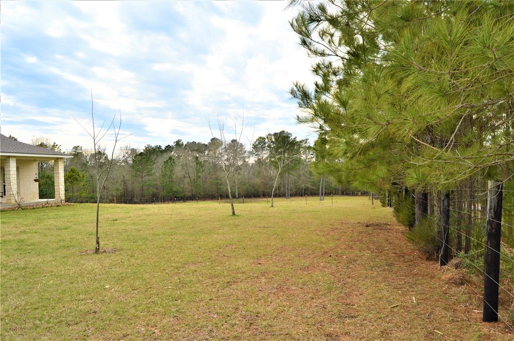 1814 Oakdale Loop, Livingston, Texas image 39