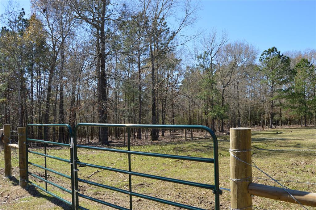1814 Oakdale Loop, Livingston, Texas image 42