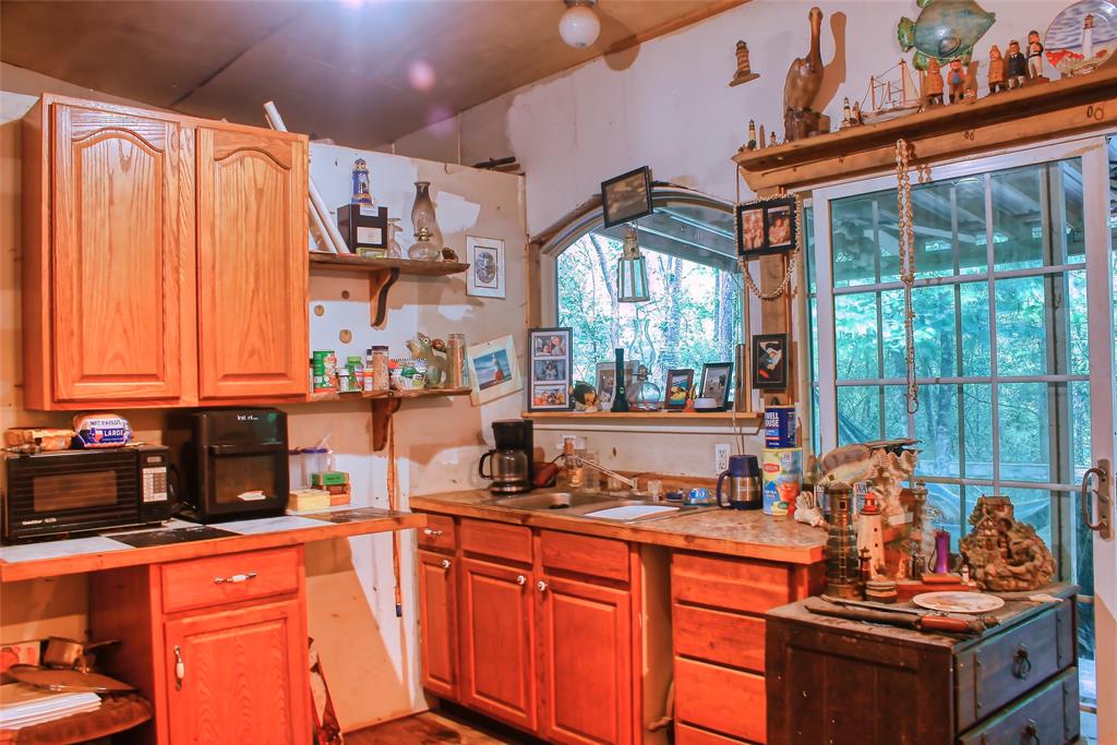 521 Hill Creek Drive, Coldspring, Texas image 12