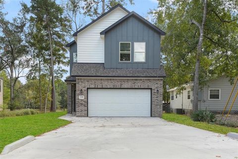 A home in Conroe