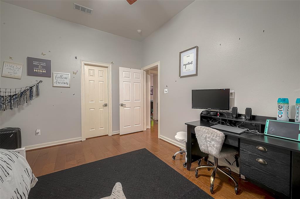 8807 Stones Throw Lane, Missouri City, Texas image 40