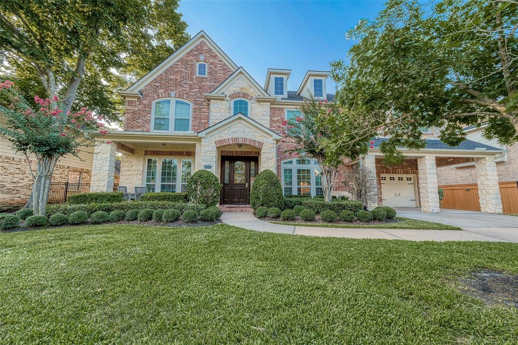 8807 Stones Throw Lane, Missouri City, Texas image 1