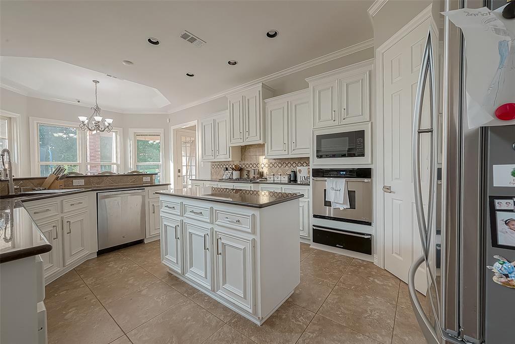 8807 Stones Throw Lane, Missouri City, Texas image 19