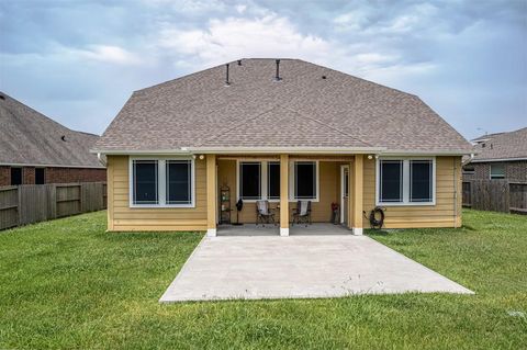 Single Family Residence in Baytown TX 115 San Marcos Drive.jpg