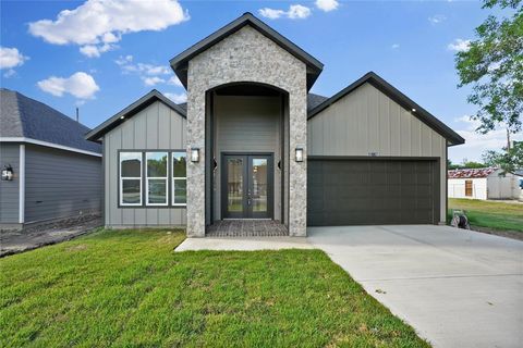 A home in La Porte