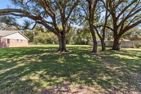 A home in Alvin