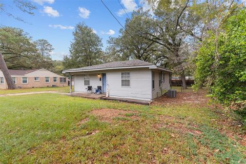 A home in Lufkin