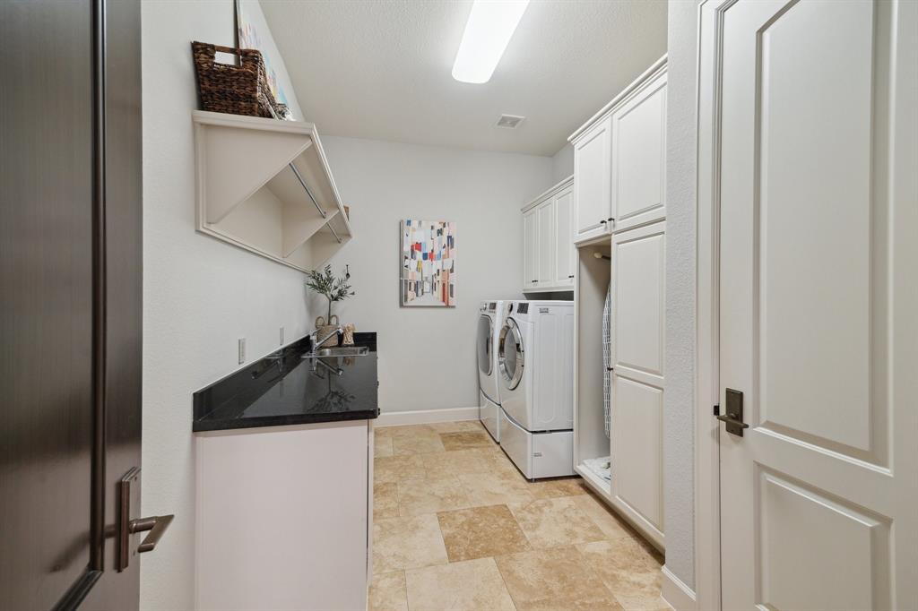 505 Hunters Lane, Friendswood, Texas image 39