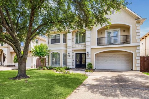 5311 Patrick Henry Street Bellaire TX 77401