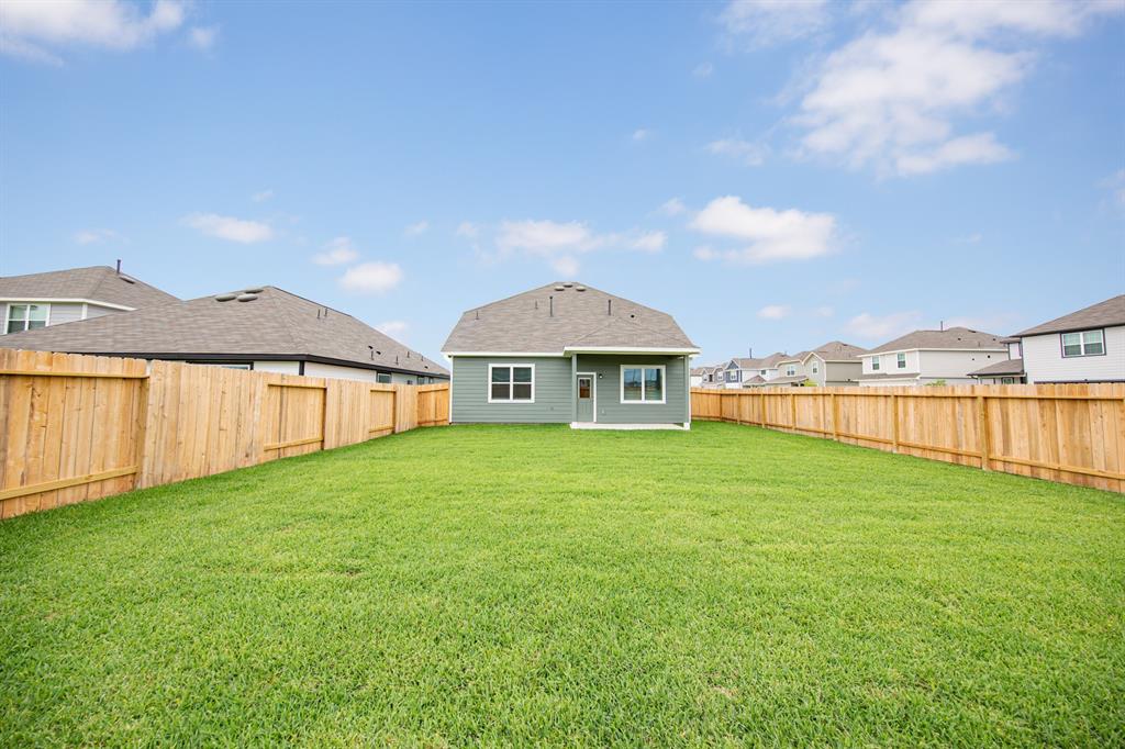 5103 Hector Gustavo Drive, Rosharon, Texas image 19