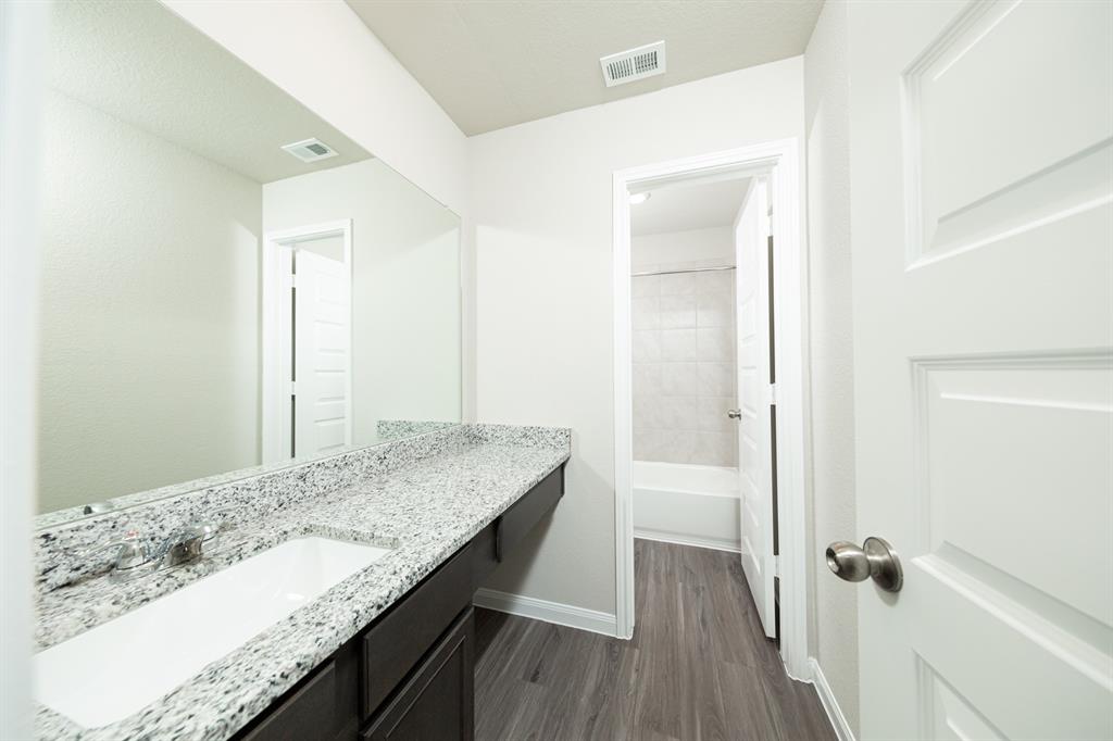 5103 Hector Gustavo Drive, Rosharon, Texas image 18