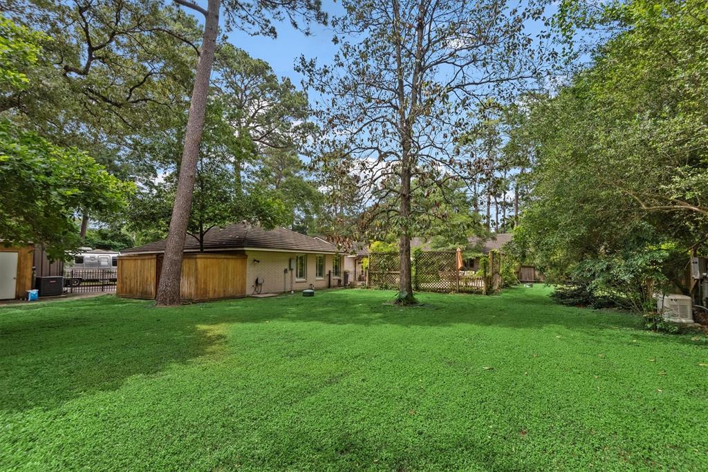 11903 Bexhill Drive, Houston, Texas image 32