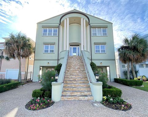919 Long Reach Drive Tiki Island TX 77554