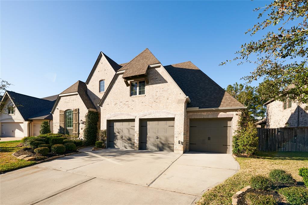117 Hunter Hollow Place