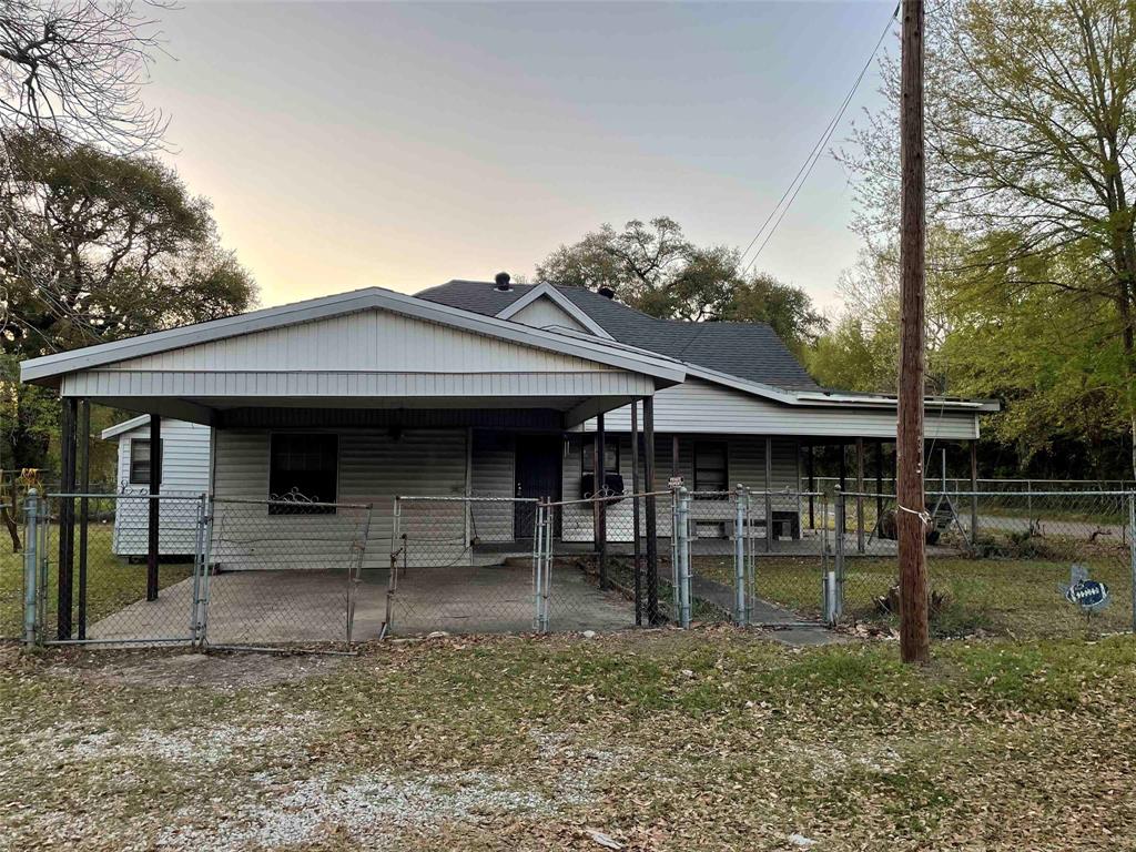 210 S 7th Street, Silsbee, Texas image 1