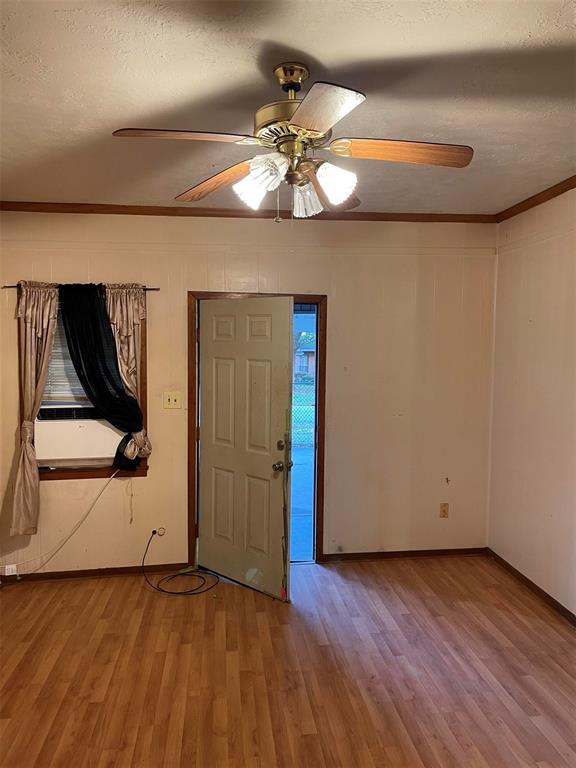 210 S 7th Street, Silsbee, Texas image 2
