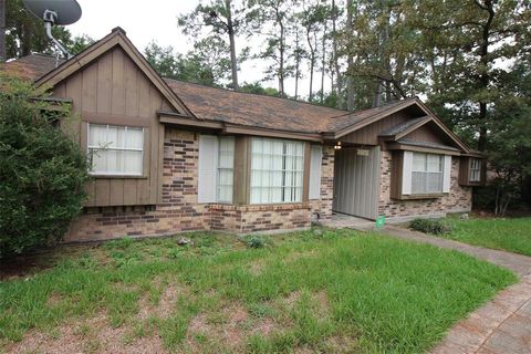 A home in Oak Ridge North